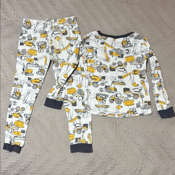 Pajama Set Bundle- Boys 4T - Picture 8 of 8